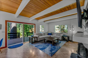 Creekside Retreat with Hot Tub, Near Homewood Resort